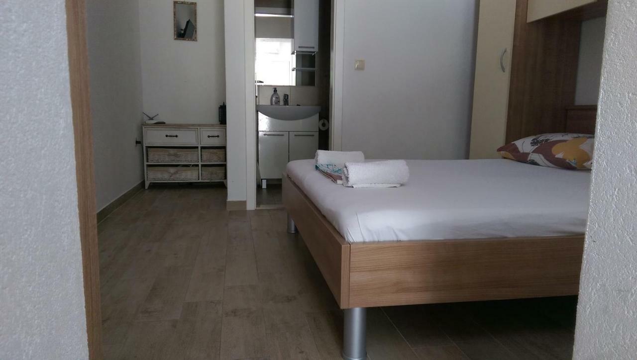 Apartmani Dina Makarska Buitenkant foto