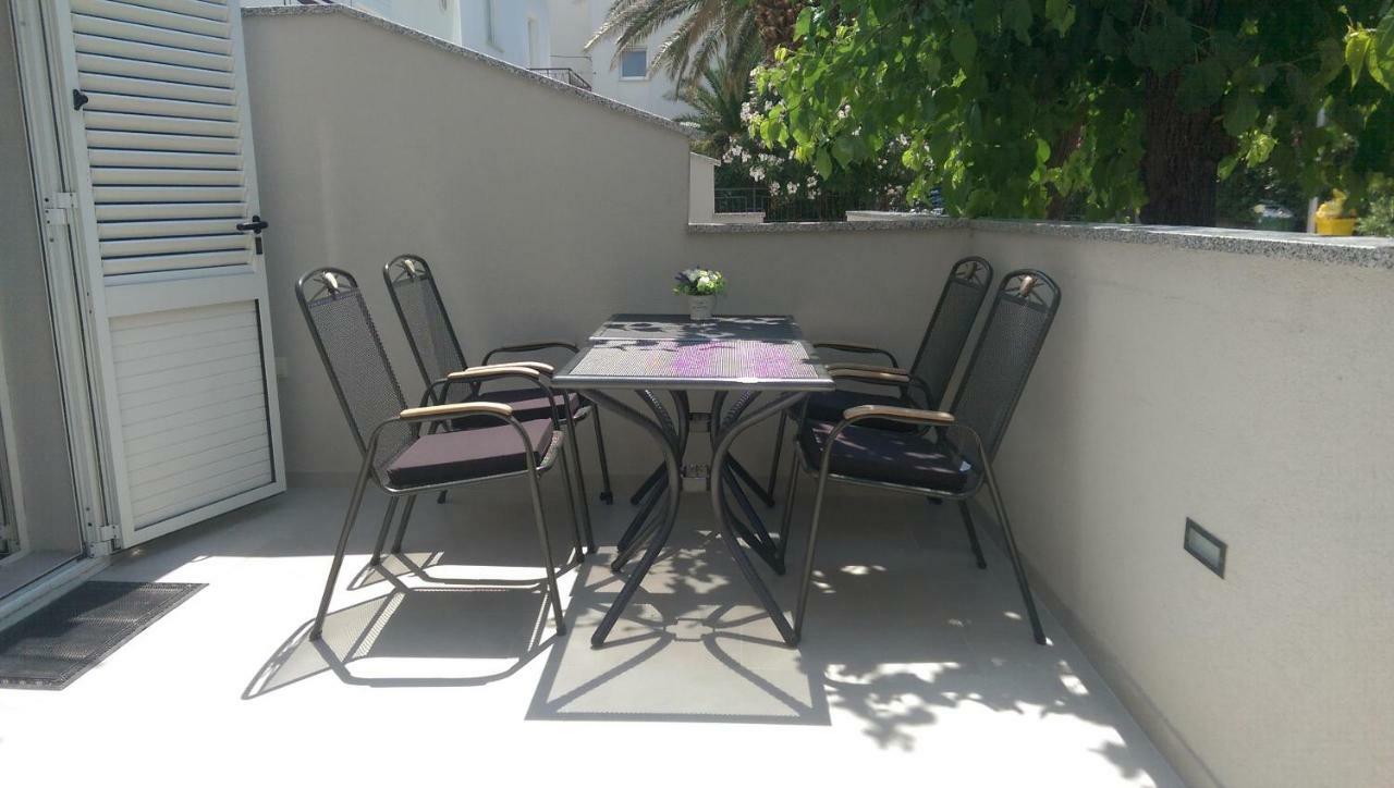 Apartmani Dina Makarska Buitenkant foto