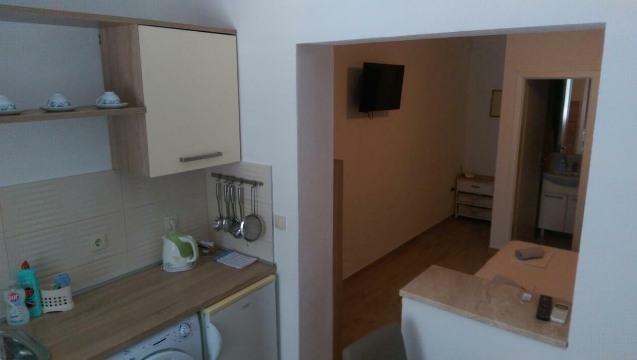 Apartmani Dina Makarska Buitenkant foto