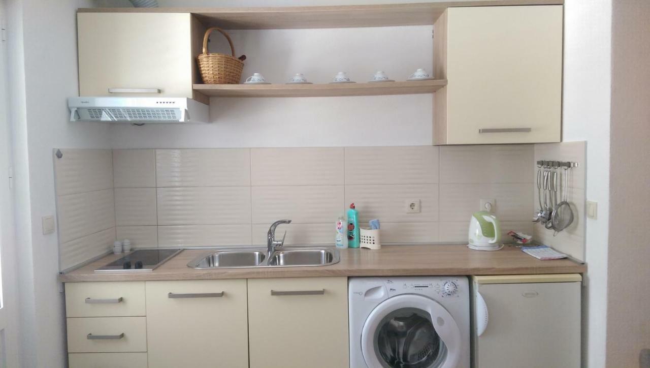 Apartmani Dina Makarska Buitenkant foto