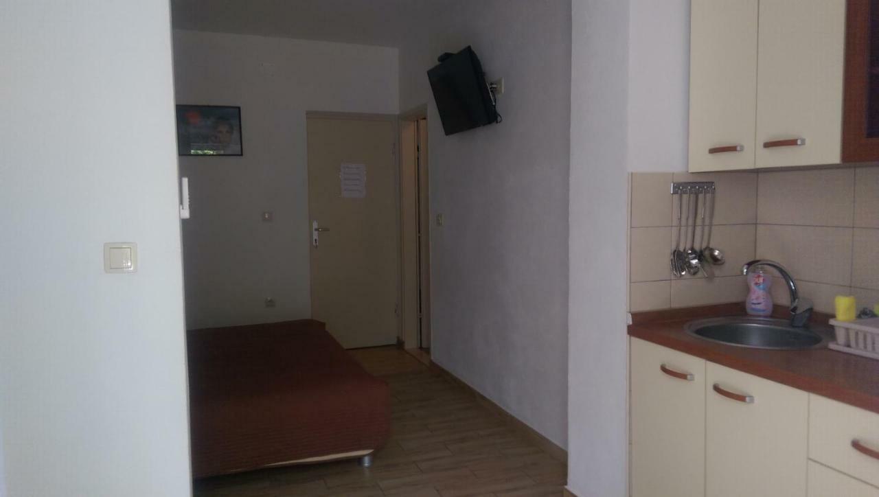 Apartmani Dina Makarska Buitenkant foto