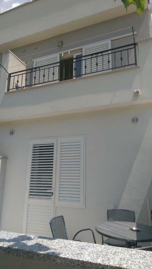 Apartmani Dina Makarska Buitenkant foto